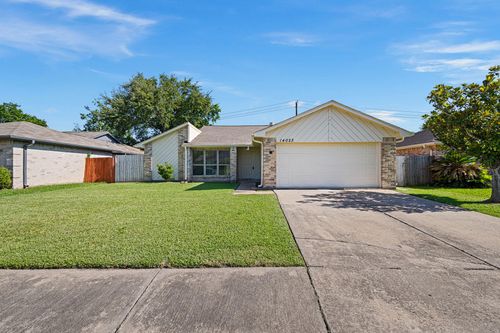 14023 Old Village Ln, Sugar Land, TX, 77498-1564 | Card Image
