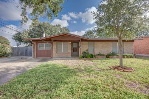 5802 Riley Dr, Corpus Christi, TX, 78412-3435 | Card Image