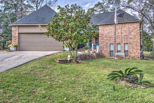 52 Cherry Hill Dr, Conroe, TX, 77304-1110 | Card Image