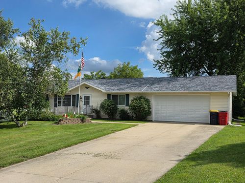 495 8th St Sw, Plainview, MN, 55964-1105 | Card Image