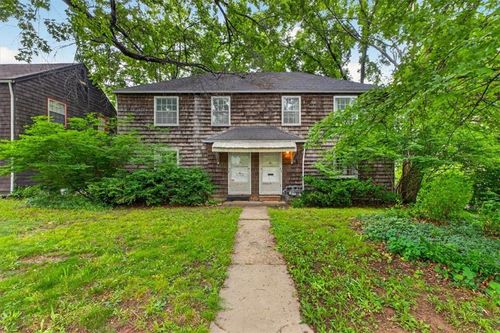 636 E 63rd Ter, Kansas City, MO, 64110-3338 | Card Image