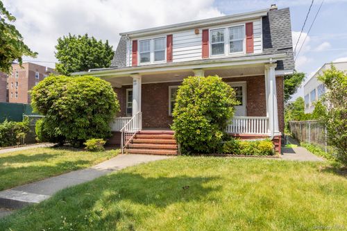 108-29 69th Ave, Forest Hills, NY, 11375-3854 | Card Image