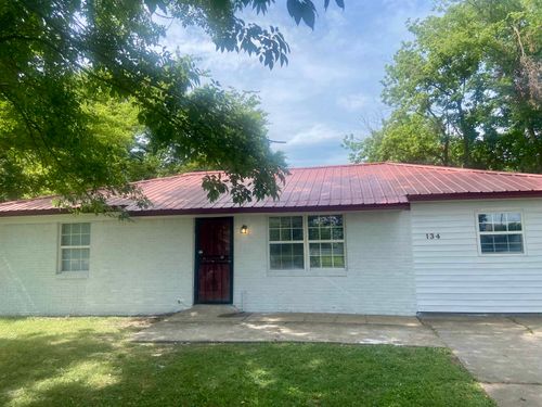 134 S Gosnell St, Gosnell, AR, 72315-5716 | Card Image