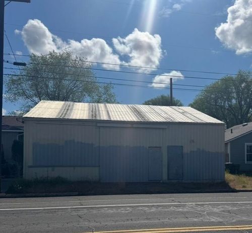 39 Ne 7th St, Madras, OR, 97741-1754 | Card Image