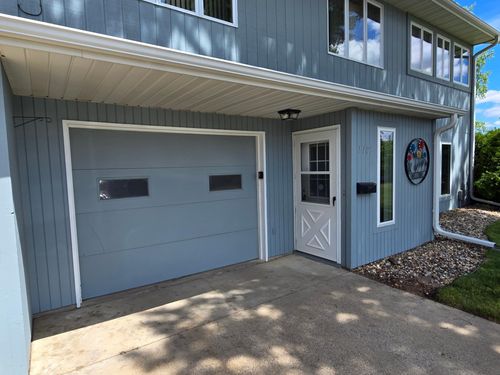 4-1102 Park St W, Cannon Falls, MN, 55009-2153 | Card Image