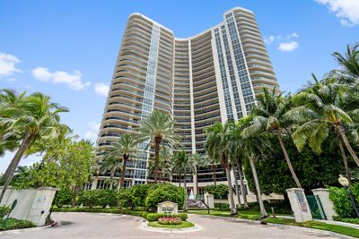 1102 - 3200 N Ocean Blvd, Condo with 3 bedrooms, 2 bathrooms and null parking in Fort Lauderdale FL | Image 1