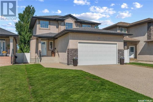3309 Valley Green Way, Regina, SK, S4V1L3 | Card Image
