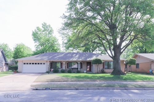 5317 S 73rd East Ave, Tulsa, OK, 74145-7726 | Card Image