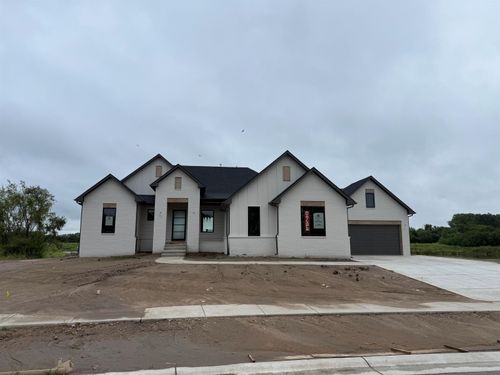 8236 W Mossy Stone St, Maize, KS, 67101-8724 | Card Image
