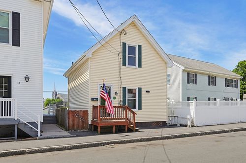 36 Warner St, Gloucester, MA, 01930-2841 | Card Image