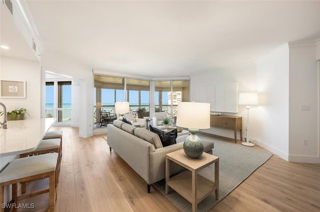 APT-702 - 4021 Gulf Shore Blvd N, Condo with 3 bedrooms, 3 bathrooms and null parking in NAPLES FL | Image 6