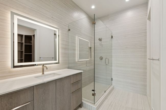 201 Morningside Dr, Townhouse with 3 bedrooms, 5 bathrooms and null parking in Roanoke TX | Image 27