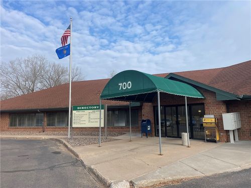 ste-115-700 Wolske Bay Rd, MENOMONIE, WI, 54751-1690 | Card Image