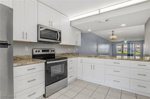 4207-4200 Looking Glass Ln, NAPLES, FL, 34112-5213 | Card Image