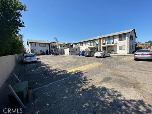 i-8998 Mango, Fontana, CA, 92335 | Card Image