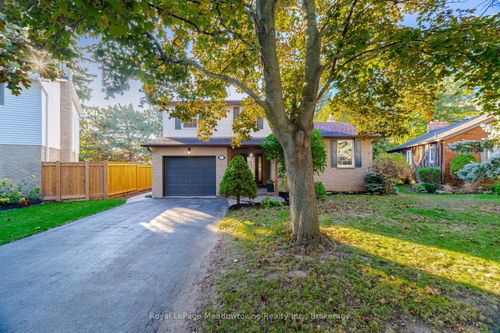 322 Kingsway Pl, Milton, ON, L9T4C8 | Card Image
