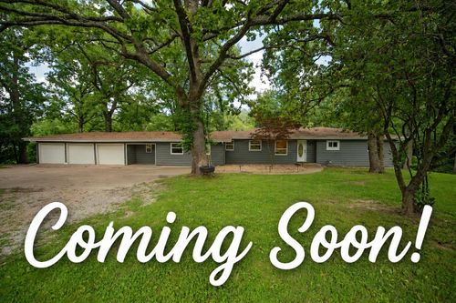 106 W Secluded Ln, Nixa, MO, 65714-8169 | Card Image