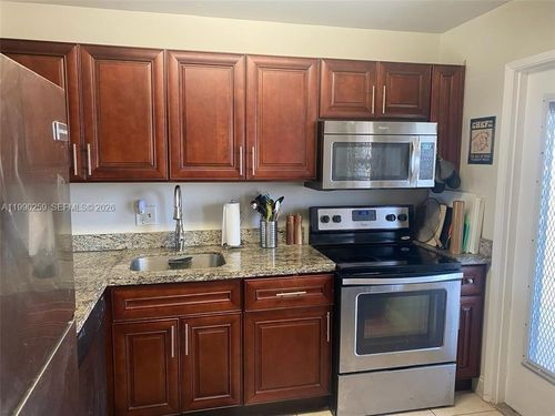 apt-406-4700 Washington St, Hollywood, FL, 33021-7689 | Card Image