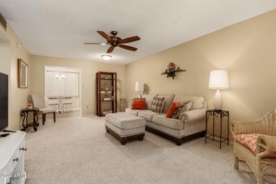 13812 N Garden Court Drive, Condo with 2 bedrooms, 2 bathrooms and null parking in Sun City AZ | Image 3