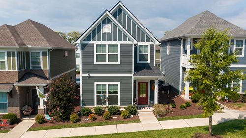 272 Holywell Dr, Gallatin, TN, 37066-4929 | Card Image