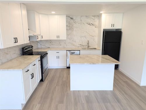 a-2911 Huckleberry Ln, Pasadena, TX, 77502-5409 | Card Image