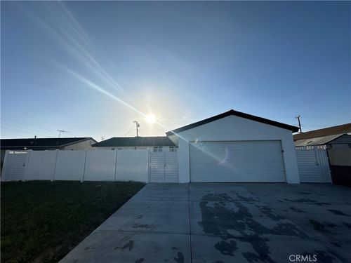 10475 Greta Ave, Buena Park, CA, 90620-4430 | Card Image