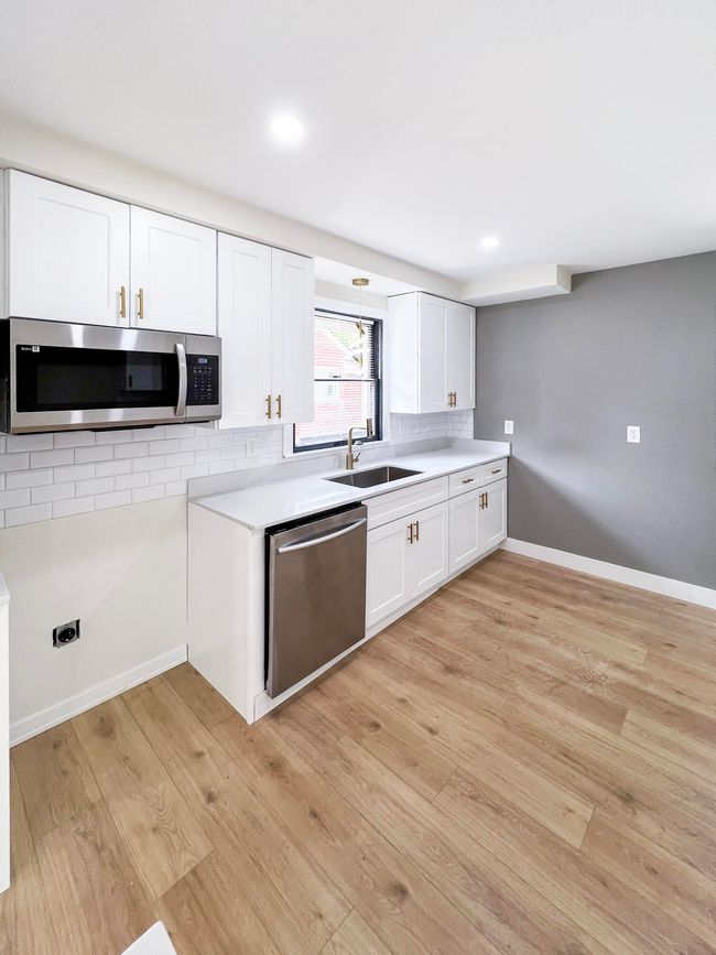 20215 Damman St, House other with 4 bedrooms, 2 bathrooms and null parking in Harper Woods MI | Image 23