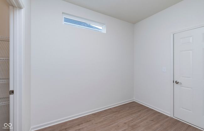 Similar Model Everyday Entry | Image 12