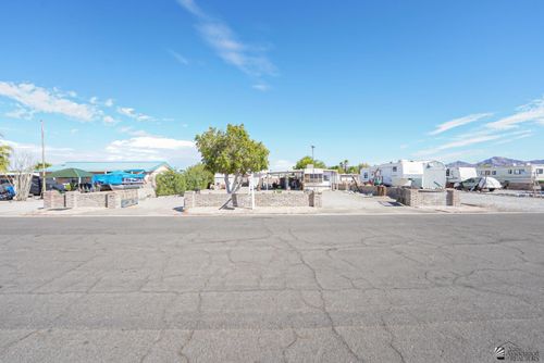 13260 E 40th Dr, Yuma, AZ, 85367-6138 | Card Image