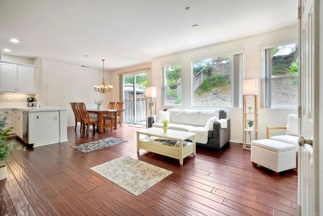 4049 Peninsula Dr, Condo with 3 bedrooms, 3 bathrooms and 2 parking in Carlsbad CA | Image 10