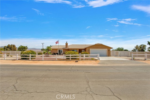 Pahute Rd, Apple Valley, CA 92308