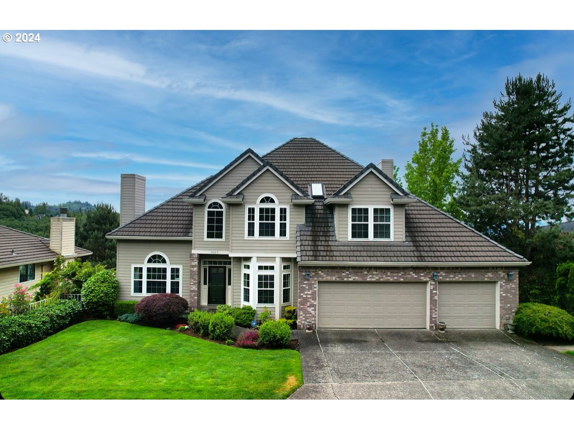 Bartholomew Dr, Portland, OR 97229