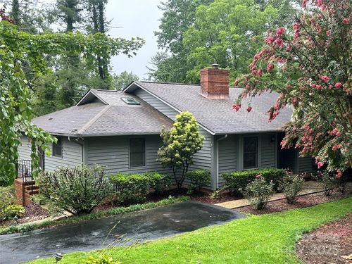 114 Kenwood Dr, Hendersonville, NC, 28739-6867 | Card Image