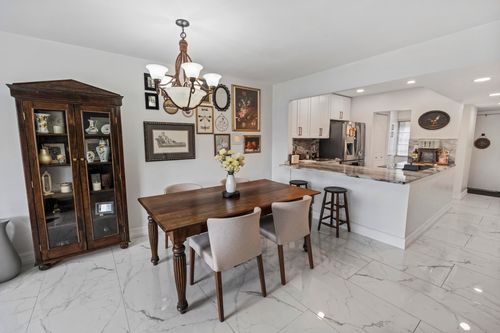 211-1021 Mockingbird Ln, Plantation, FL, 33324-3410 | Card Image