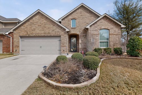 8729 James Dr, Lantana, TX, 76226-6621 | Card Image