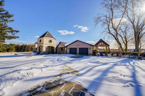 2391 Doane Rd, Queensville, ON, L0G1R0 | Card Image