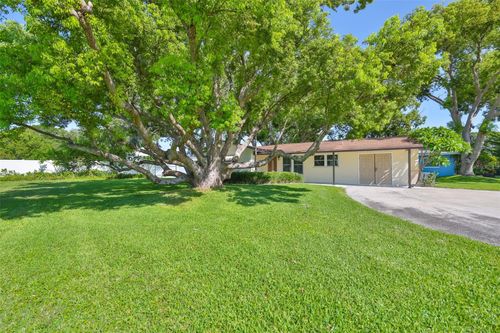 1511 4th St Sw, Largo, FL, 33770-7500 | Card Image