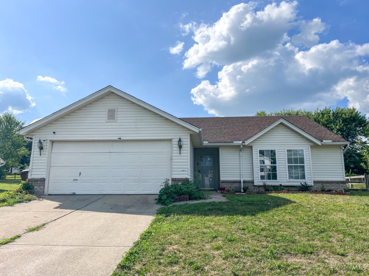 Robin Way, Amelia, OH 45102