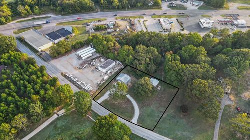 000 Creamery Rd, West Plains, MO, 65775 | Card Image