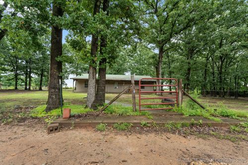3323 E 2054 Rd, Sawyer, OK, 74756-5003 | Card Image