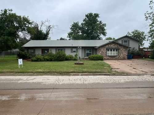1305 W Elliott St, Breckenridge, TX, 76424-4101 | Card Image