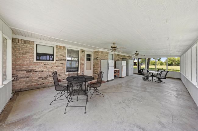 Screened in patio | Image 19