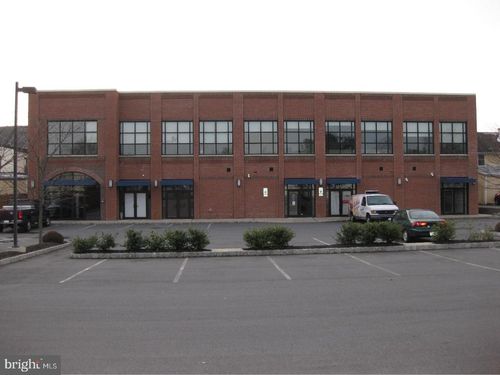 60 E Bridge St, MORRISVILLE, PA, 19067-7165 | Card Image