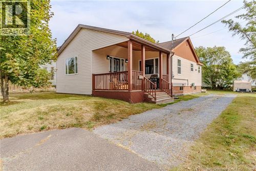 210 Molson Ave, Saint John, NB, E2M3J3 | Card Image
