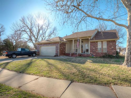 10421 Harvest Hills Rd, Oklahoma City, OK, 73162-4010 | Card Image