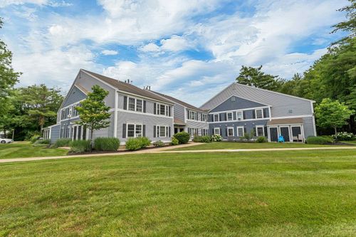 616 Springbrook Cir, Portsmouth, NH, 03801-5630 | Card Image