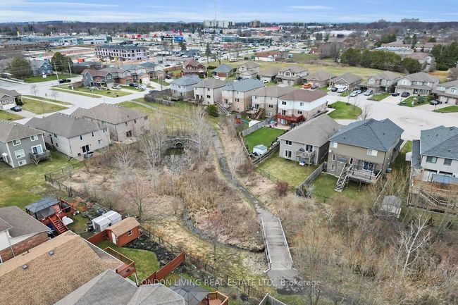 2820 Devon Rd, House other with 4 bedrooms, 3 bathrooms and 4 parking in London ON | Image 45