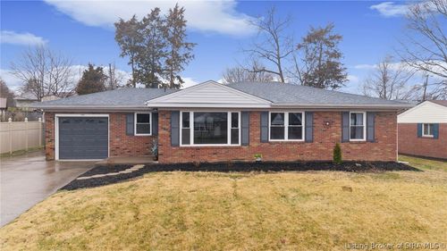 572 Eastside Avenue, Sellersburg, IN, 47172 | Card Image