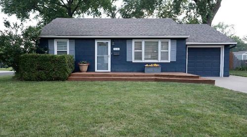 7636 Robinson St, Overland Park, KS, 66204-2847 | Card Image