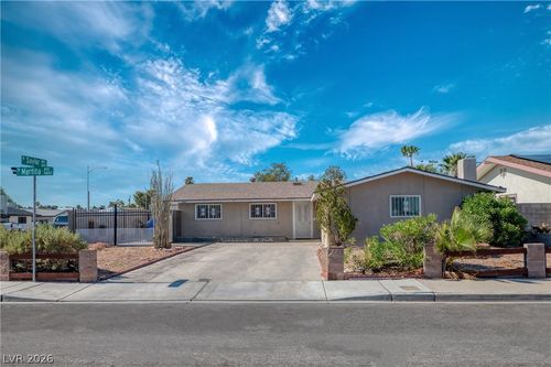 5801 Martita Ave, Las Vegas, NV, 89108-2455 | Card Image